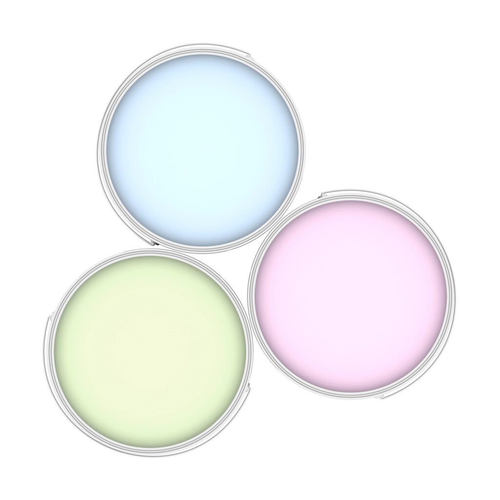 Disposable paint cup kit with cups and lids on a clean background (no logos)
